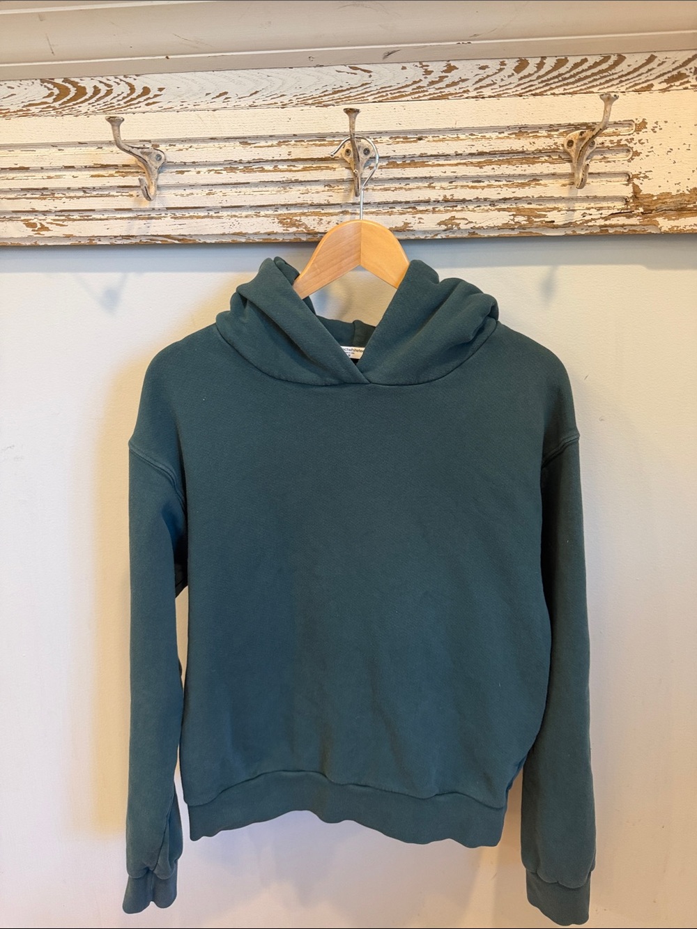 Perfectwhitetee Sweatshirt HOODIE Size Medium